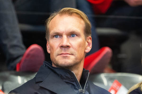 Nicklas Lidström på läktaren