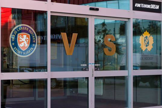 Entré till Vida arena före ishockeymatchen i SHL mellan