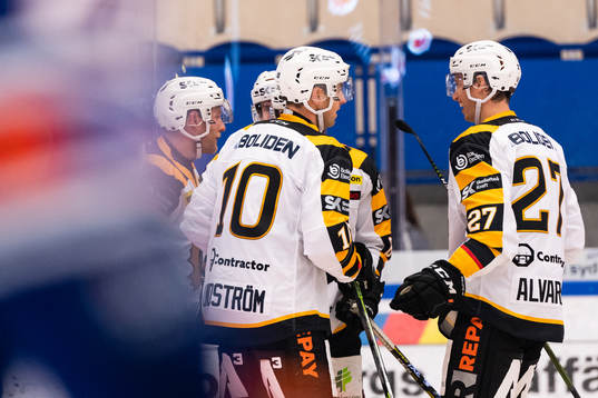 Skellefteås Joakim Lindström och Robin Alvarez jublar