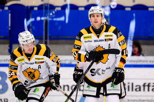 Skellefteås Joakim Lindström jublar
