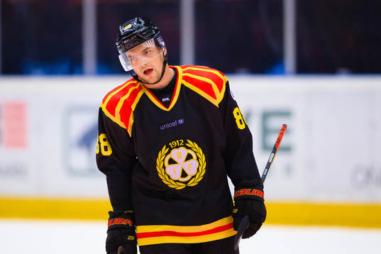 Brynäs Jaedon Descheneau deppar