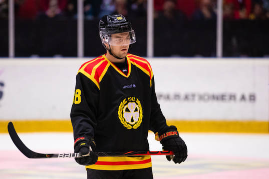 Brynäs Jaedon Descheneau deppar