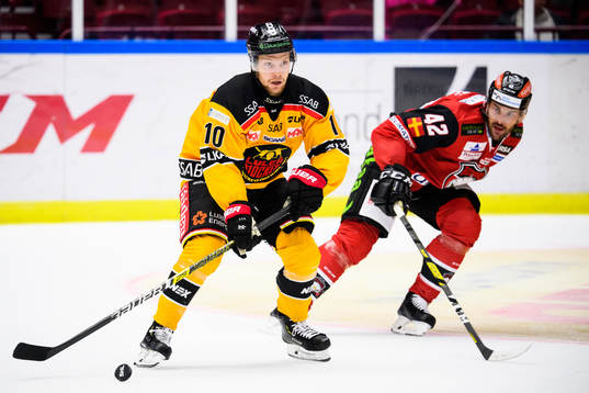 Luleås Einar Emanuelsson och Malmö Redhawks Niklas Arell
