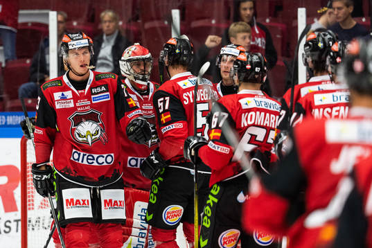 Malmö Redhawks Adam Ollas Mattsson jublar