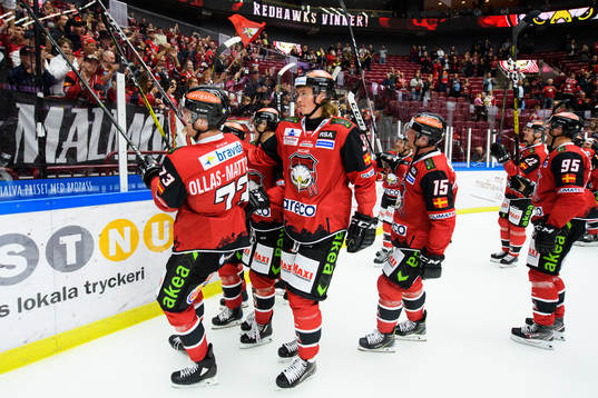 Malmö Redhawks Malte Setkov mfl tackar publiken