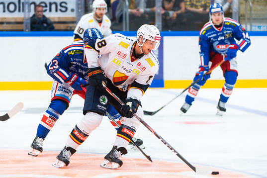 Djurgårdens Anton Hedman och Oskarshamns Rok Ticar