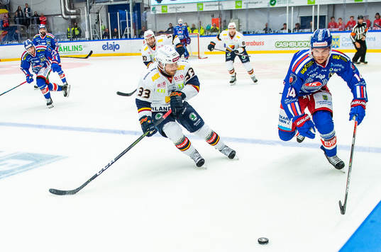 Oskarshamns Pontus Netterberg och Djurgårdens Linus