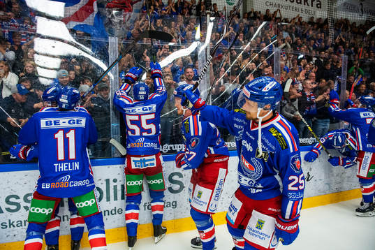 Oskarshamns spelare jublar