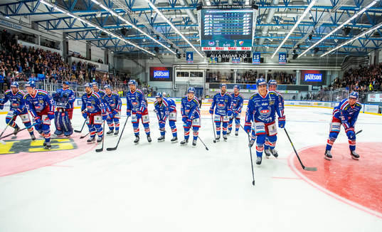 Oskarshamns spelare jublar