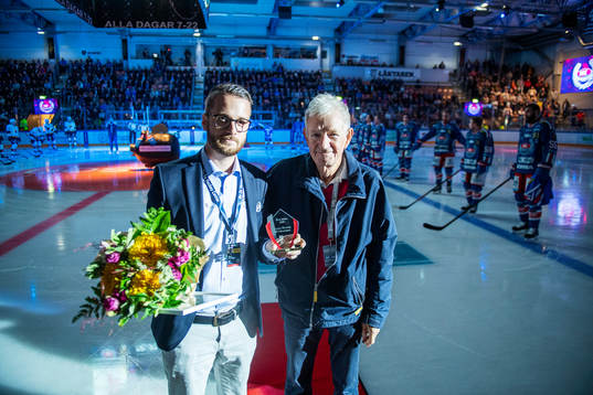 Oskarshamns klubbchef Martin Åkerberg prisade för sina