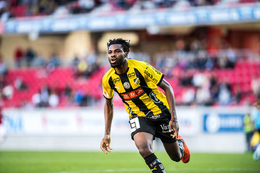 Häckens Kwame Kizito  jublar