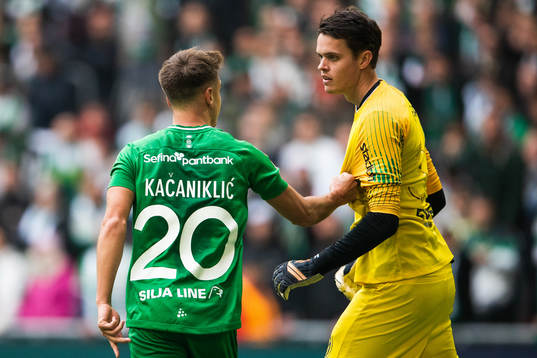s målvakt Oscar Linnér