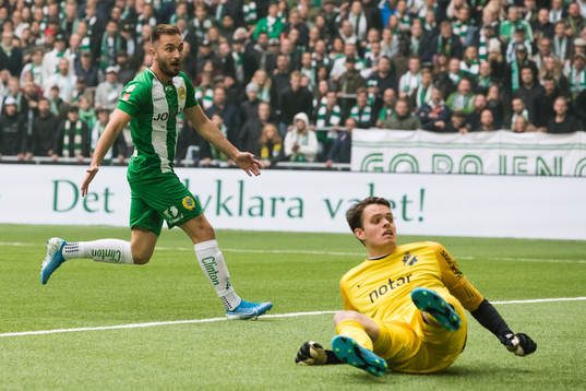 s målvakt Oscar Linnér