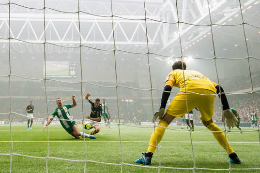 Hammarbys Nikola Djurdjic går omkul