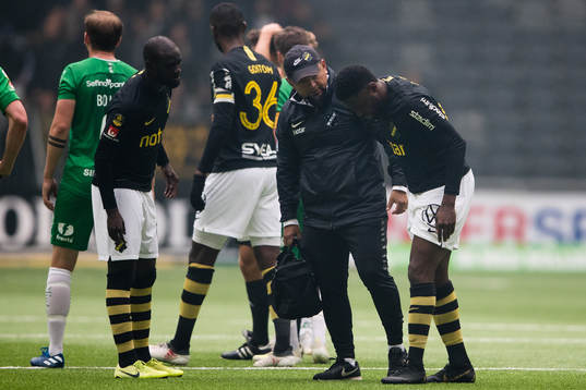 s Chinedu Obasi tvingas lmna planen med en befarad skada