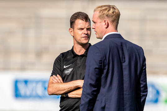 Örebros tränare Stefan Ärnsved och Rosengårds tränare