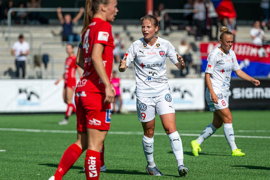 Rosengårds Anna Anvegård reagerar
