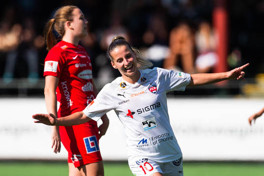 Bläddra bland fler bilder av Fotboll, Damallsvenskan, Rosengård - Örebro