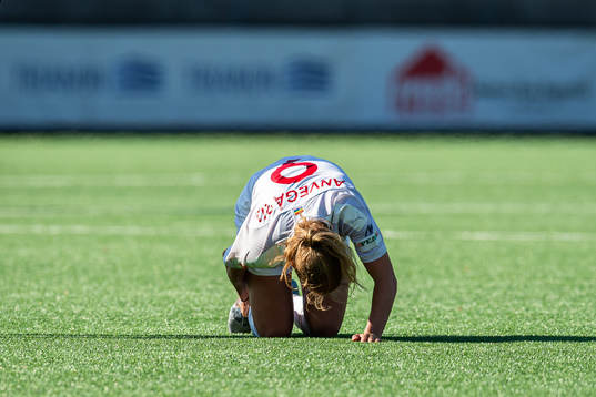 Rosengårds Anna Anvegård har ont