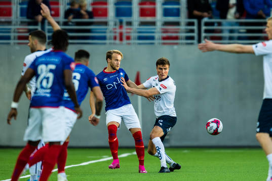 Bård Finne of Vålerenga and Sondre Flem Bjørshol of