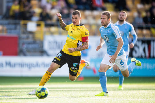 Elfsborgs Samuel Holmén och Malmö FFs Oscar Lewicki