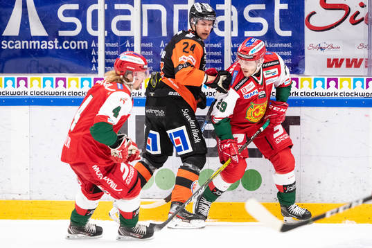 Moras Viktor Amnér och Karlskronas Philip Rondahl och
