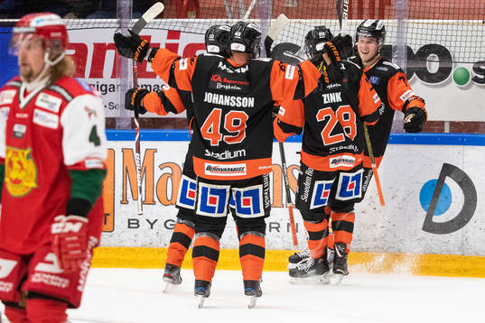 Karlskronas spelarna jublar