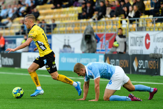 Elfsborgs Jesper Karlsson och Malmö FFs Felix Beijmo