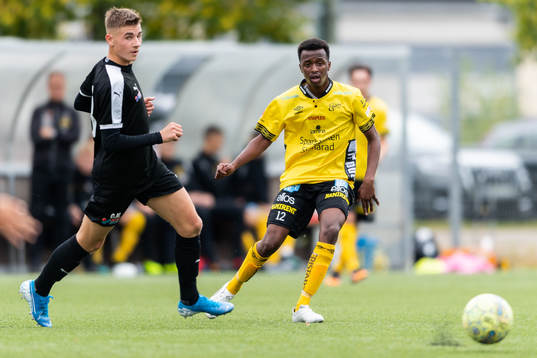Lunds Oscar Nilsson Gullberg och Elfsborgs Awil Hassan