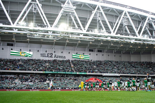 Spelarna går in på Tele2 arena