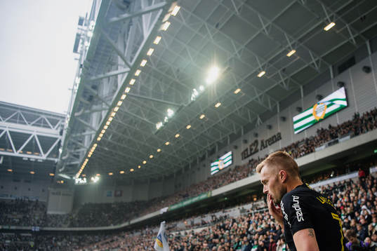 s Sebastian Larsson
