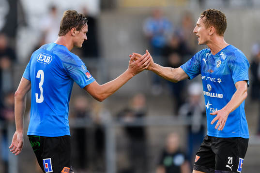 Halmstads Alexander Berntsson och Andreas Bengtsson jublar