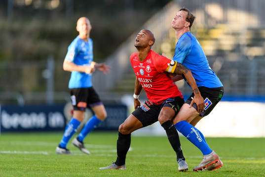 Trelleborgs Salif Camara Jönsson och Halmstads Alexander