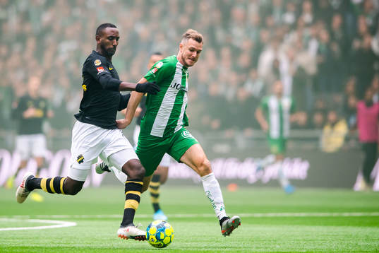 s Henok Goitom och Hammarbys Dennis Widgren