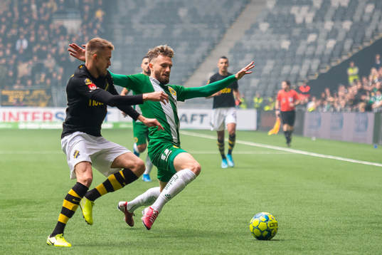 s Robert Lundström och Hammarbys Simon Sandberg