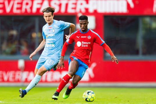 AFC Eskilstunas Wilhelm Loeper och Helsingborgs Mohammed