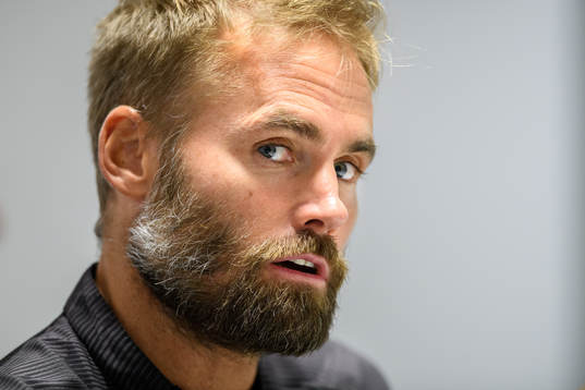 Helsingborgs tränare Olof Mellberg på presskonferensen