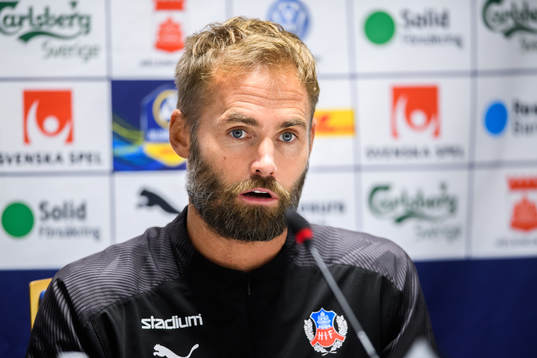 Helsingborgs tränare Olof Mellberg på presskonferensen