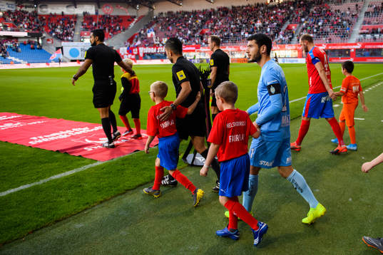 AFC Eskilstunas Anel Rashkaj och Adnan Kojic gör entré