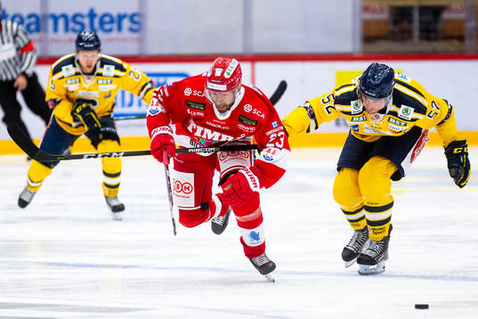 Timrås Jeremy Boyce  och Södertäljes Christoffer