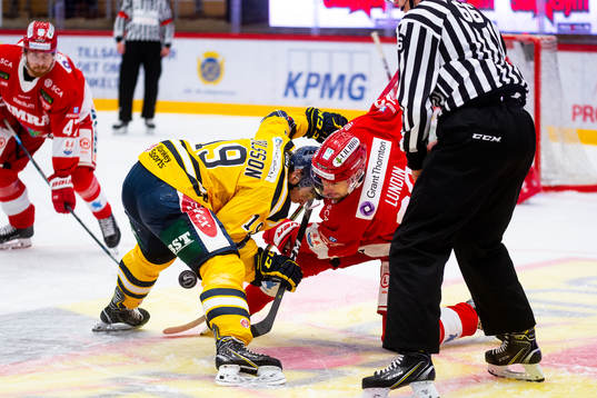 Södertäljes Lucas Carlsson och Timrås Albin Lundin