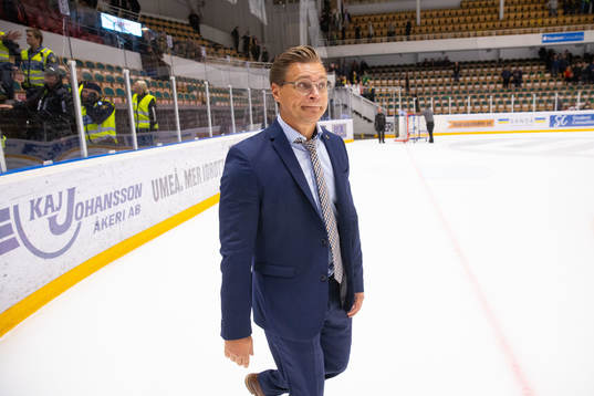 Modos tränare Björn Hellkvist deppar
