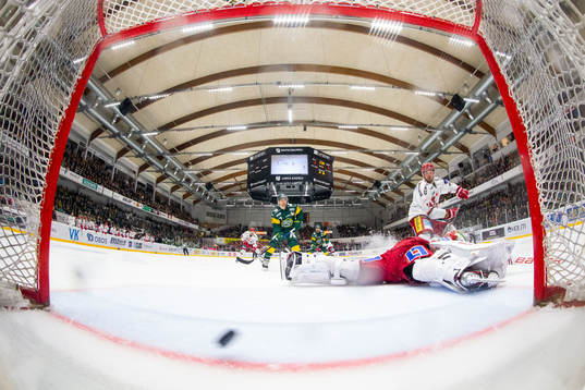 Björklövens Alexander Deilert gör 3-2