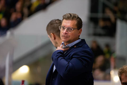 Modos tränare Björn Hellkvist