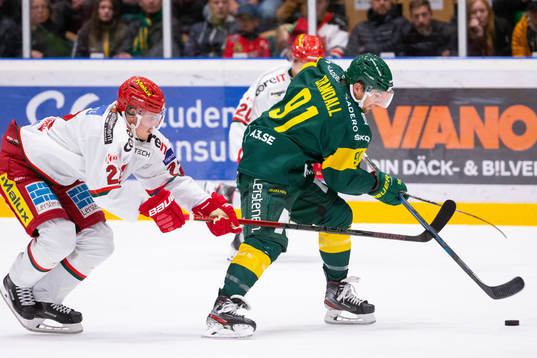 Modos Jonathan Johnsson och Björklövens Justin Crandall