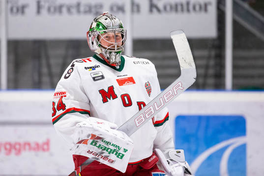 Modos målvakt Erik Hanses