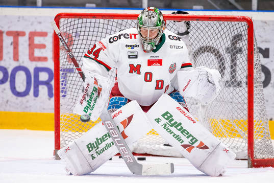 Modos målvakt Erik Hanses