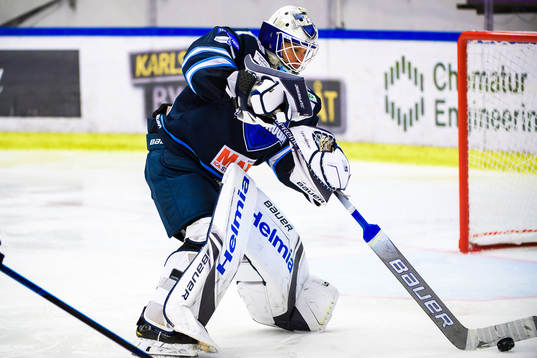Karlskogas målvakt Henrik Lundberg