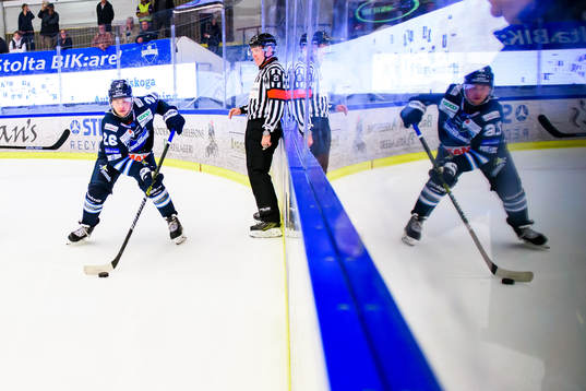 Karlskogas Dennis Fröland
