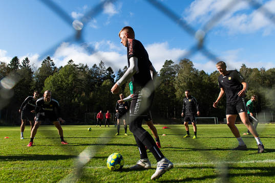 Bläddra bland fler bilder av Fotboll, Superettan, Gais, Träning
